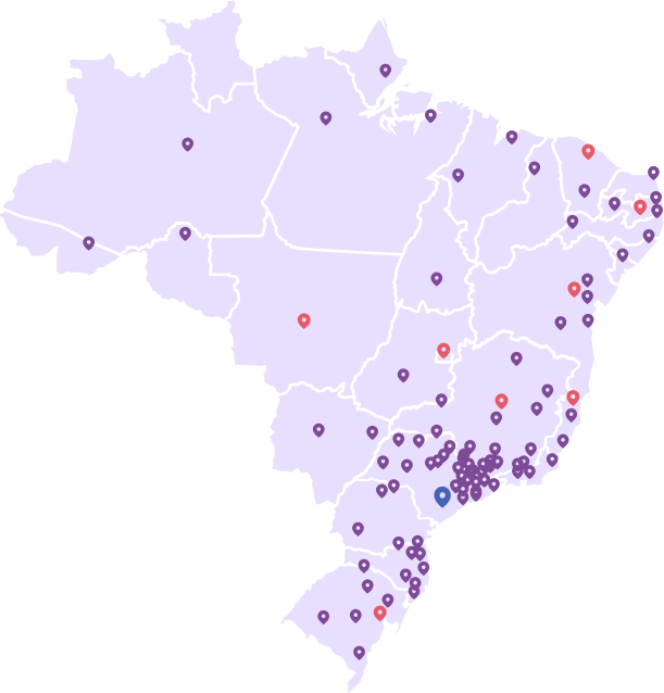 Ilustração do mapa do Brasil com vários pontos sinalizados. Maior concentração na região sudeste.